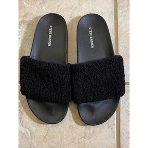Steve Madden Fluffy Shear slide sandals